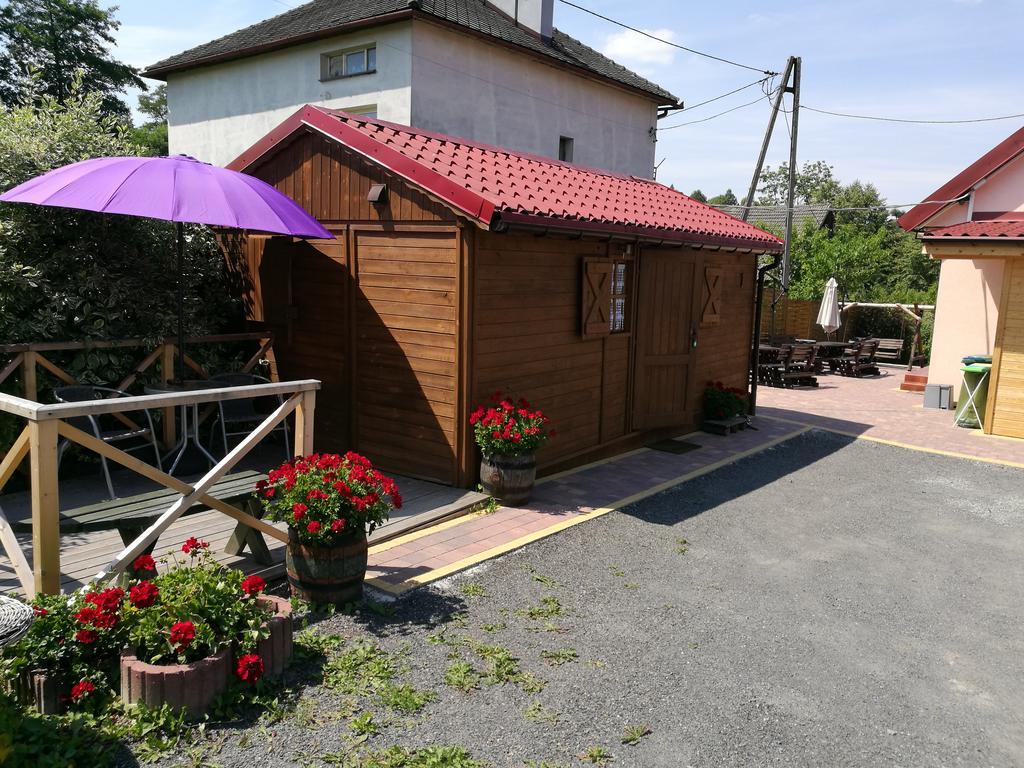 Gosciniec Grek Zorba - Pokoje I Domki 4 Osobowe - 16Km Od Zator Energylandia Inwałd Habitación foto
